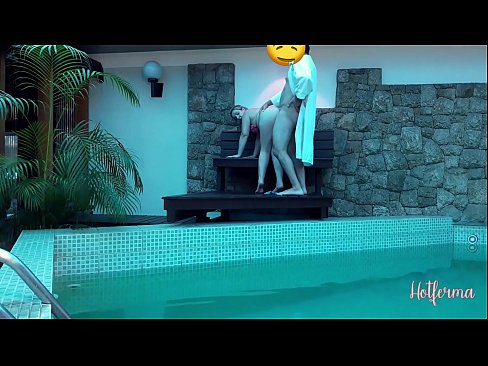 ❤️ Šéf pozve slúžku k bazénu, ale neodolala horúcemu Porno na sk.bestsexporno.ru